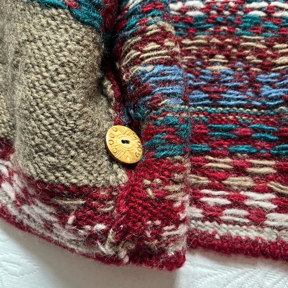 Lost Horizons 100% Wool Hand Knit Western Inspired Pattern Cardigan Sweater - Picture 10 of 13